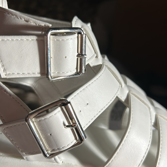 Ready salted size 6 like new. Platform gladiator - Picture 11 of 14